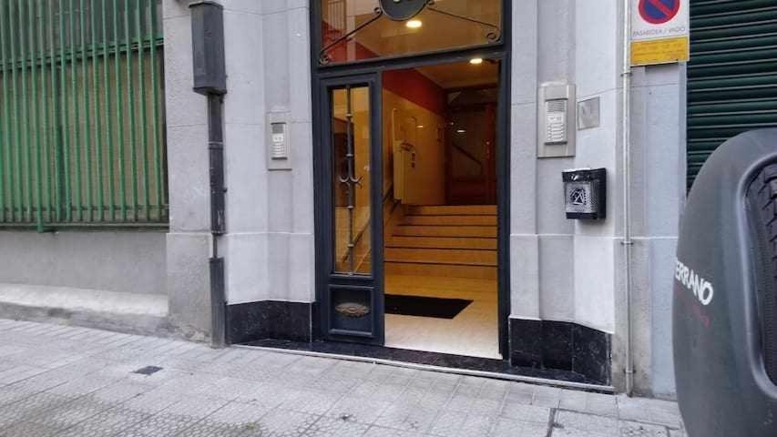 Deusto Piso Wifi Internet T V Y Garaje Apartment Bilbao Exterior photo